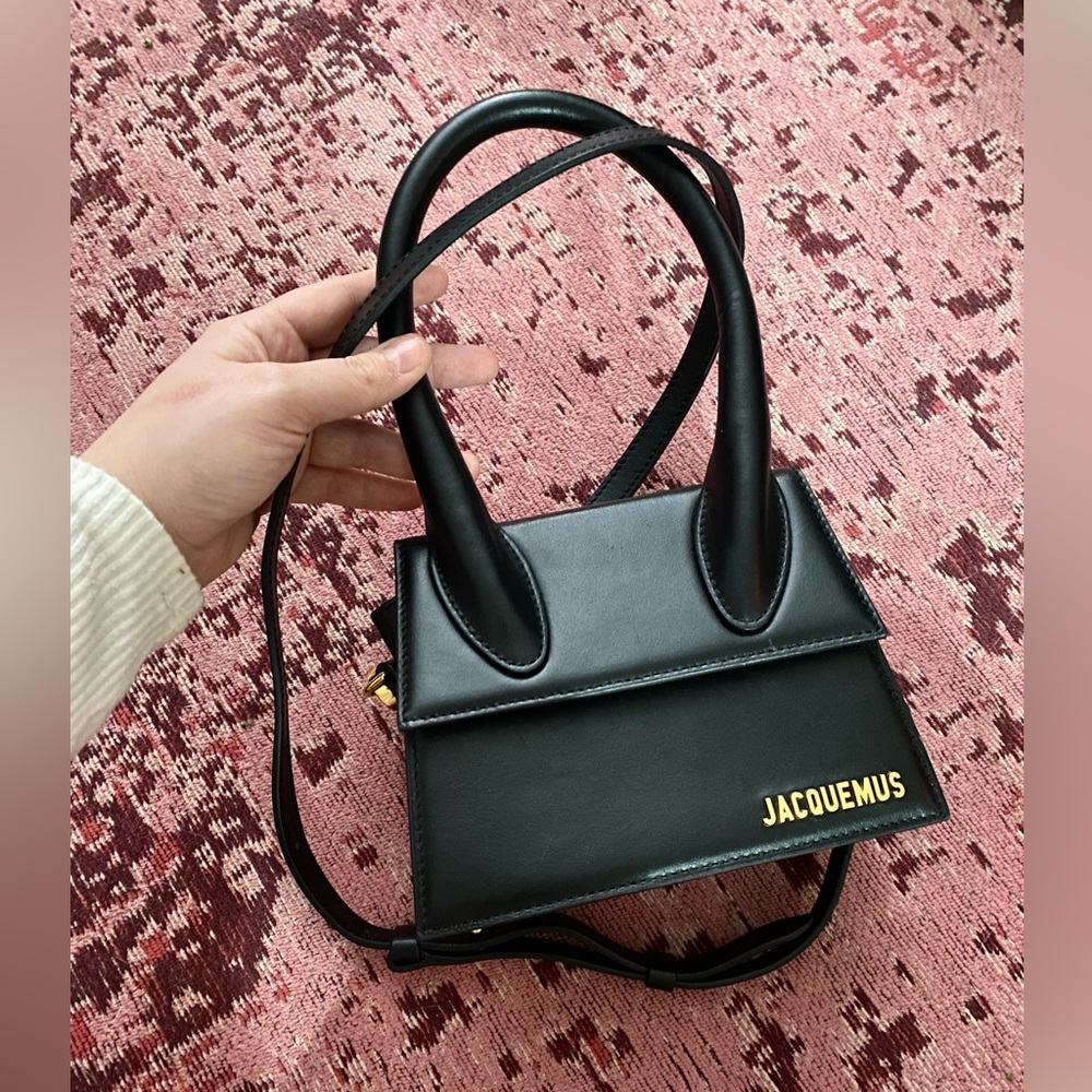 Jacquemus Le Chiquito Moyen bag